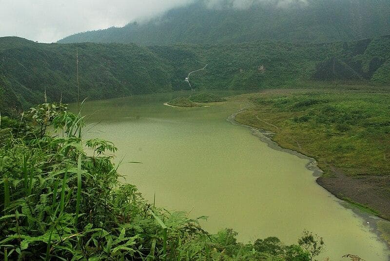 Nama Tasikmalaya diperkirakan terkait dengan letusan Gunung Galunggung. (Wikipedia/Glasreifen)