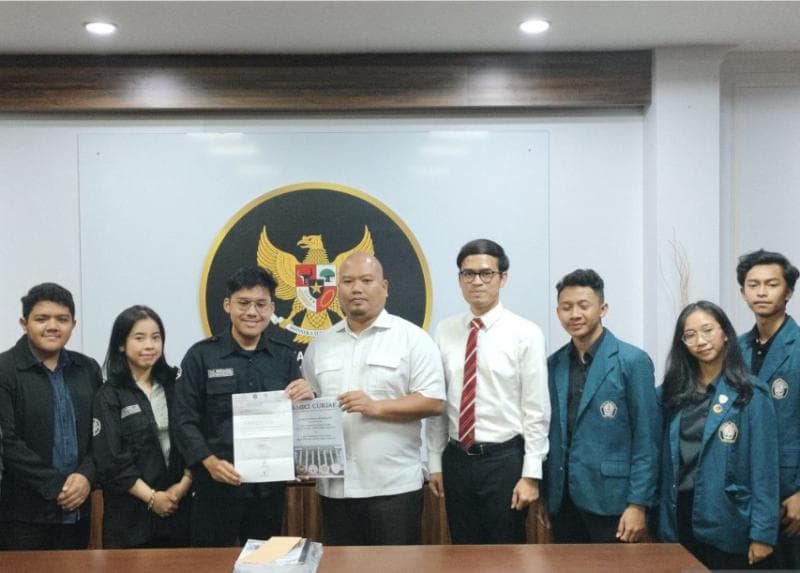 Selain Megawati, sejumlah perwakilan BEM dari perguruan tinggi juga mengajukan 'amicus curiae' ke MK. (Antara/Nadia Putri Rahmani)