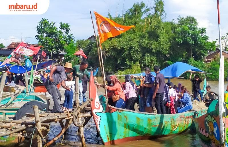 Berkah Lomban Tayu, Nelayan Ketiban Cuan dengan Sewakan Perahu