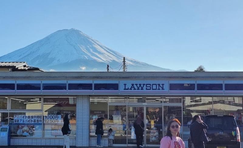 Jumlah wisatawan yang berlebihan bikin banyak masalah di Jepang. (Googleuser/Patrick Chow)