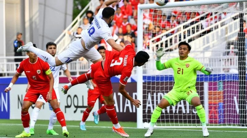 Timnas Indonesia kalah dari Uzbekistan dengan skor 0-2 di babak semifinal Piala Asia U-23 2024 Qatar. (Goal/AFC)