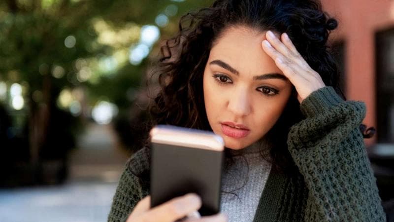 Hati-Hati! Ini Pengaruh Doomscrolling pada Kesehatan Mental