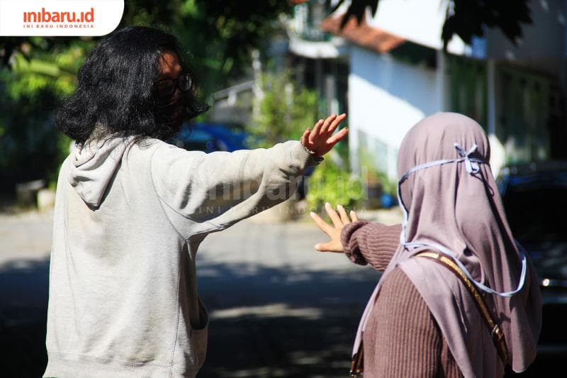 Ilustrasi long distance relationship selama corona. (Inibaru.id/ Triawanda Tirta Aditya)