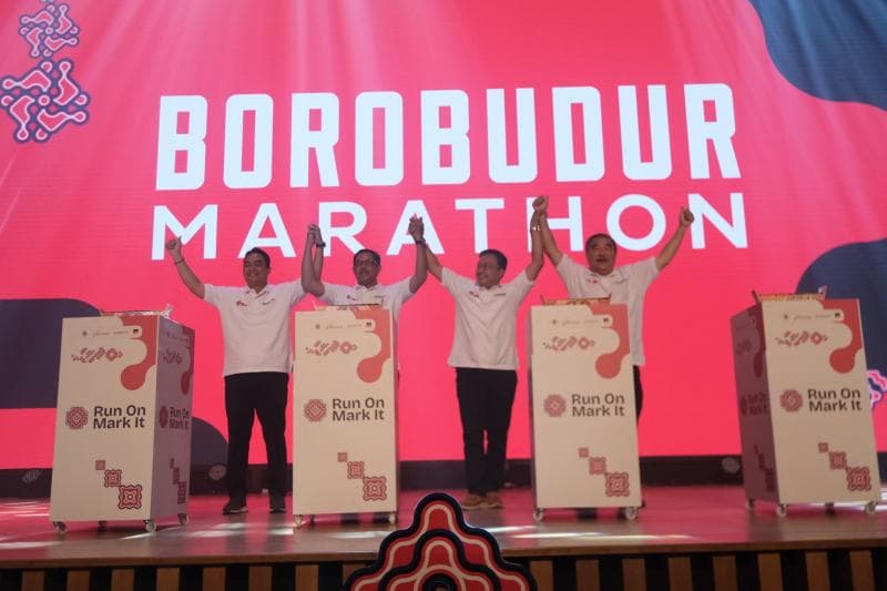 Momen Bank Jateng Borobudur Marathon 2024 saat diluncurkan di Rajawali Semarang Culture Center, pada Senin (27/5/24) malam. (Istimewa)