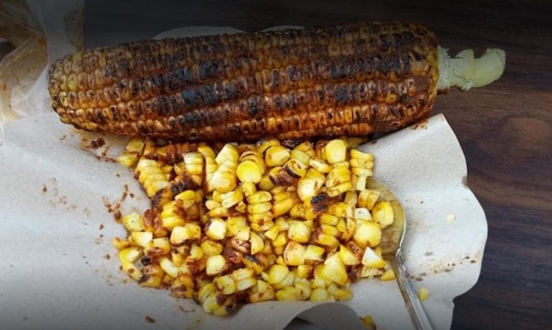 Jagung bakar di sini memiliki rasa yang enak dengan harga terjangkau. (Googleuser/Sri Lestari)