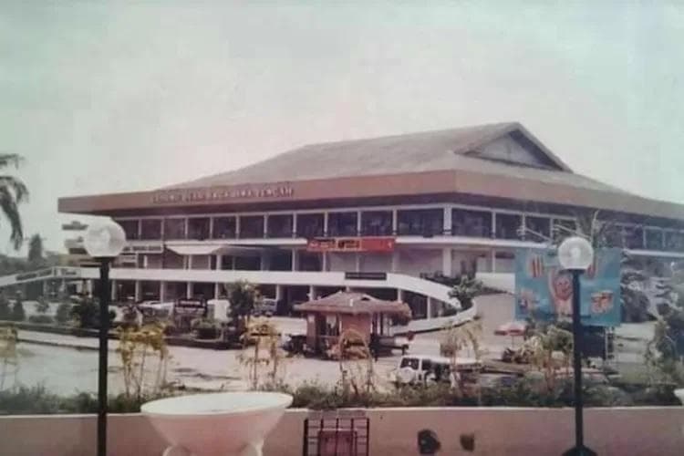 GOR Simpang Lima pada zaman dahulu. (FB/MIK Semar)