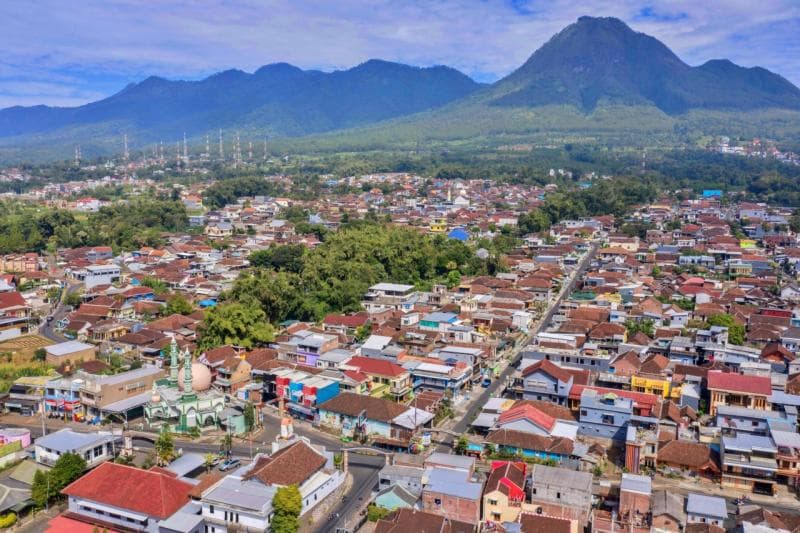 Kota Batu ada di dataran tinggi sehingga suhu udaranya cenderung sejuk. (Getlost.id)