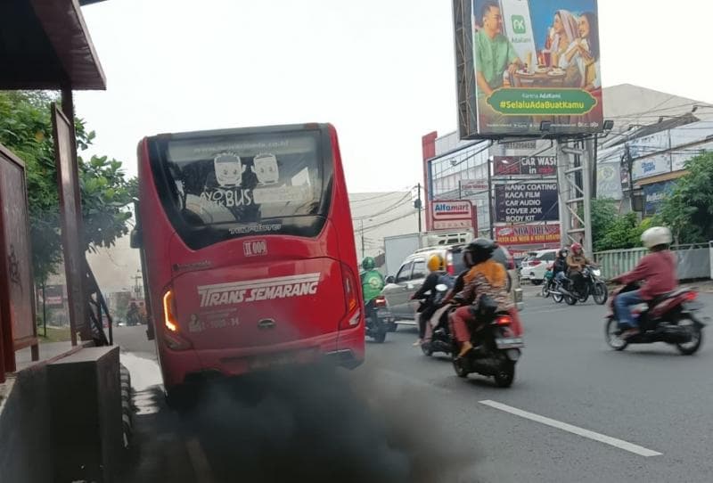Gas buang armada BRT Trans Semarang dianggap sering bikin polusi. (Laporgub.jatengprov)