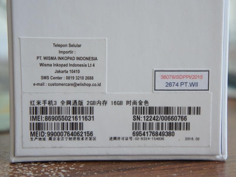 Nomor IMEI ponsel pada kardus perangkat. (ponselmu)