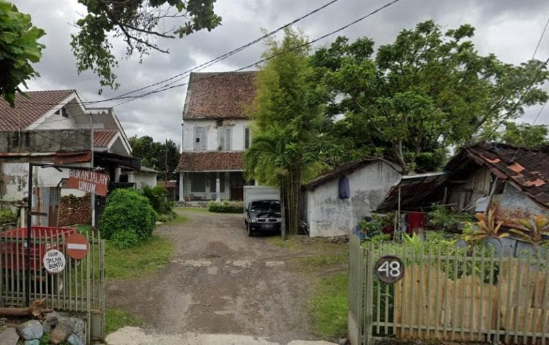 Rumah Kelengan diperkirakan sudah lebih lama eksis dari Lawang Sewu. (Google Street View)