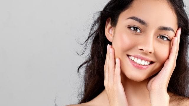 Pori-pori memiliki fungsi penting sehingga nggak seharusnya dihilangkan. (Shutterstock)