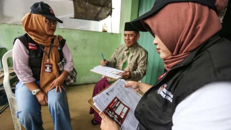 Sebanyak 106.000 Pantarlih dikerahkan untuk melakukan pencocokan dan penelitian (coklit) di 35 kabupaten kota Jawa Tengah. (Antara/Asprilla Dwi Adha)