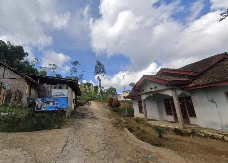 Dusun Simpar Banjarnegara ada di dataran tinggi dan cukup jauh dari pusat kota Banjarnegara. (Google Street View)