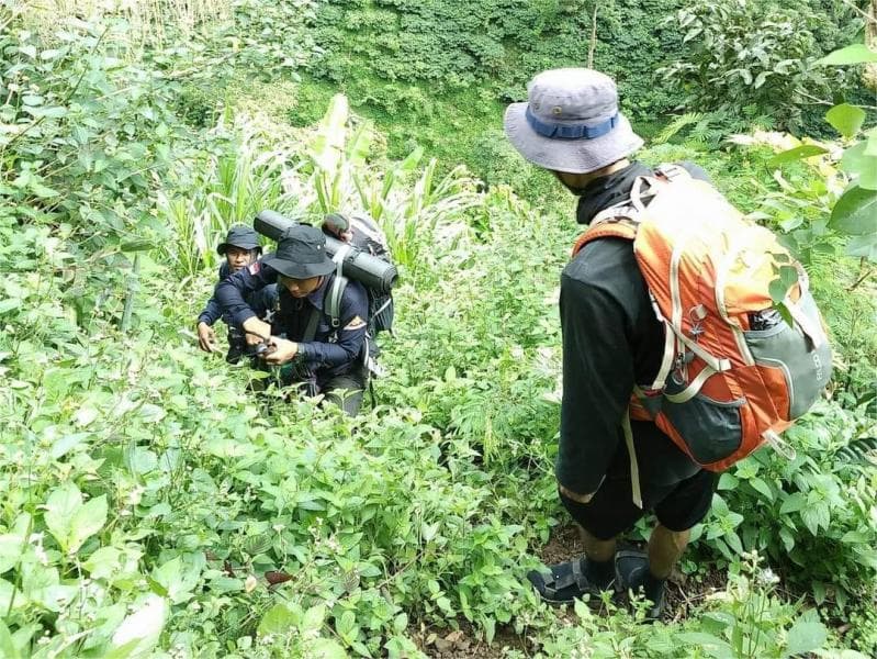 Potret Ady dan kawan-kawan saat mendaki gunung bersama-sama. (Dok Ady Kurniawan)