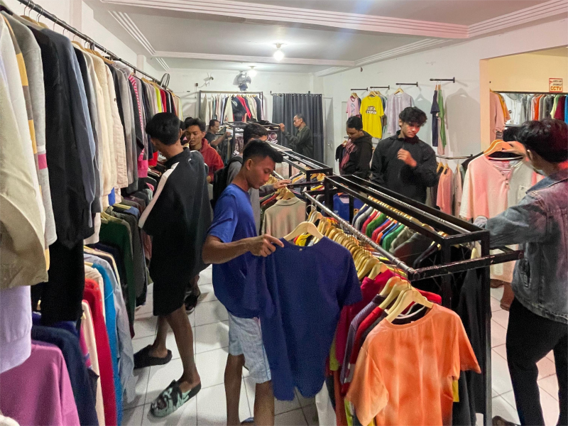 Brand Hunter Pati adalah tempat thrifting terlengkap di kota Pati dengan harga mulai dari Rp10 ribu rupiah. (Dok Irwan Setya Pambudi)