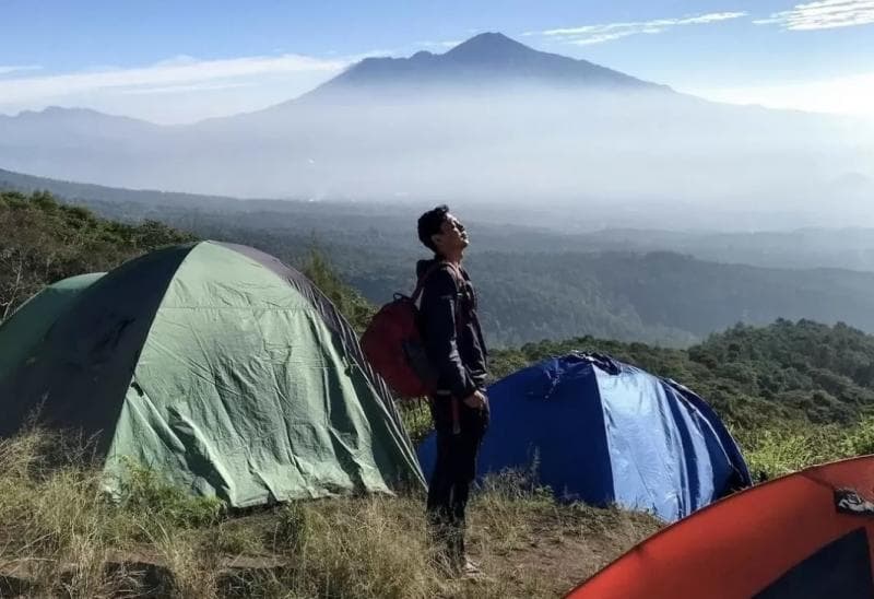 Kini wisatawan dilarang mendirikan tenda dan berkemah di seluruh wilayah Gunung Bromo, Jawa Timur. (Radarmalang)