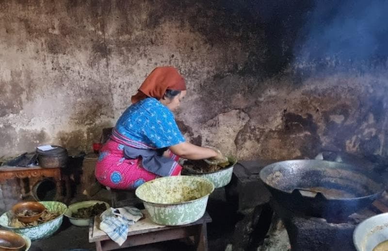 Dapur Opor Bebek Bu Suyud. (Googleuser/Anik Setyawati)