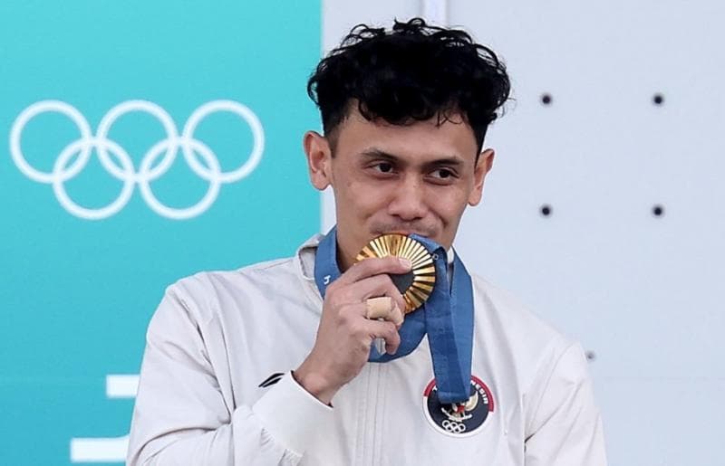 Veddriq Leonardo meraih medali emas pertama Indonesia pada Olimpiade Paris 2024. (Getty Images/Michael Reaves)