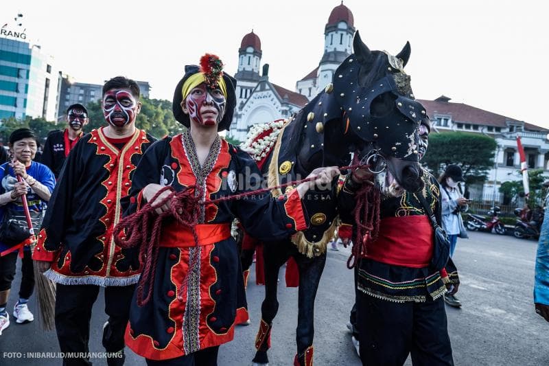 Bhe Kun, pasukan berkuda pengawal patung Dewa-Dewi. Dalam arak-arakan posisinya selalu paling depan.