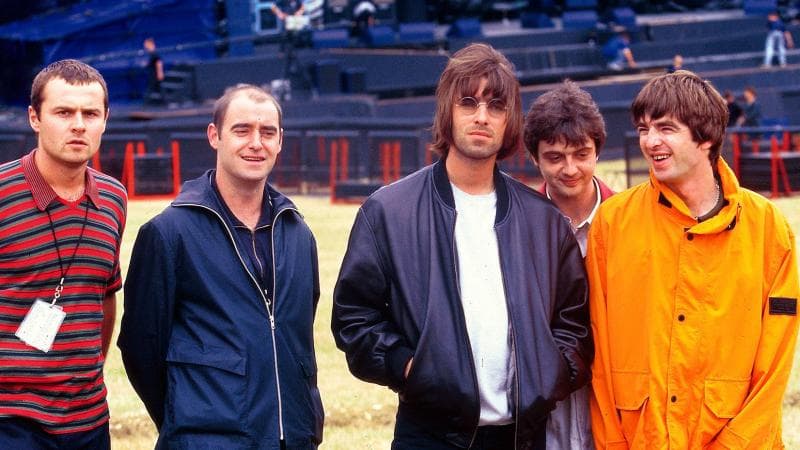 Formasi pertama dari band Oasis pada dekade 1990-an. (Hellorayo/Getty Images)