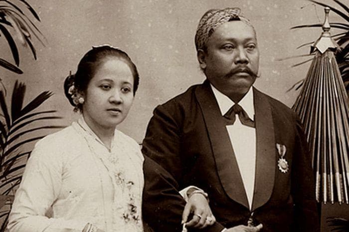 Kartini dan suaminya Djojoadiningrat. (Health.grid)<br>