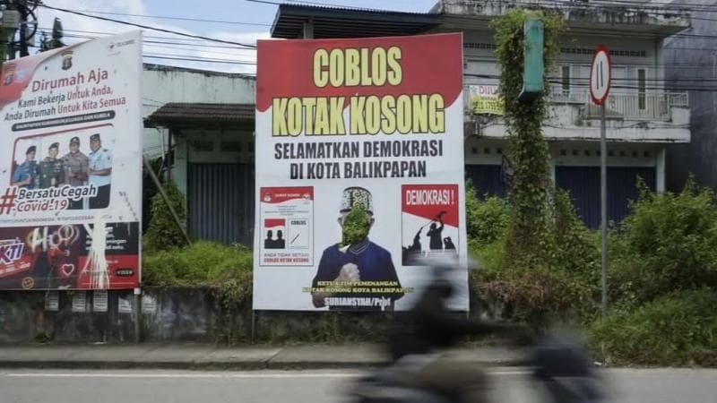 Ilustrasi: Coblos kotak kosong pada Pilkada 2024 di daerah dengan paslon tunggal. (Kompas/Hidayat Salam)