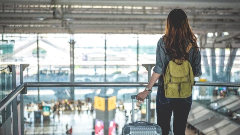 Sebaiknya kamu nggak bepergian lebih dulu. (Tomorrowmakers)<br>