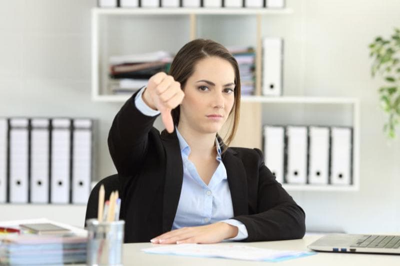 Jangan mendiskriminasi orang lain. (Womantalk)<br>