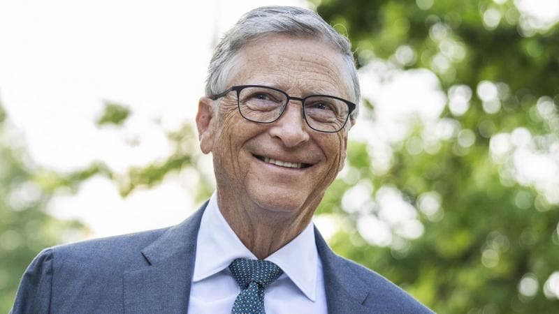 Bill Gates menyebut memberikan ponsel ke anak bukanlah tindakan yang bijak. (Azuralabs)