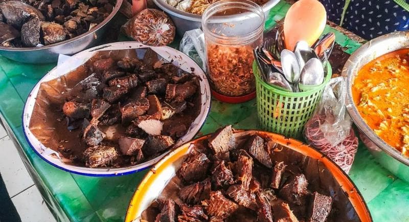 Daging empal di Empal Bu Yanti terbuat dari daging sapi grade A. (X/jogjamakanterus)