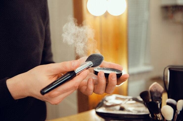 Apa Itu Translucent Powder dan Manfaatnya dalam Makeup?