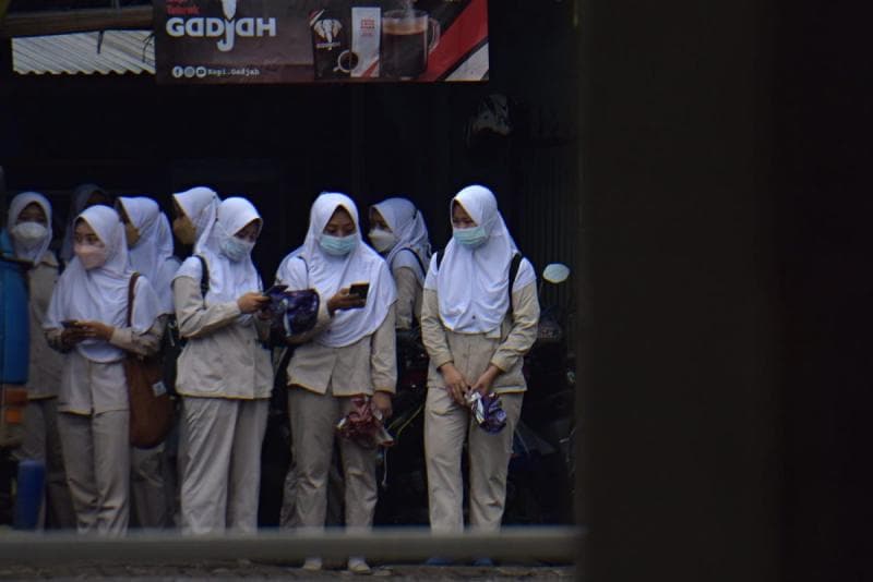 Sebagian besar kasus PHK terjadi di Pulau Jawa. (Bekasiguide/Ari)