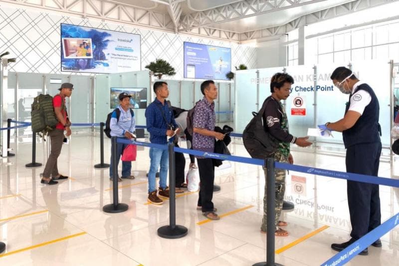 Manajemen Bandara Jenderal Ahmad Yani berjanji akan terus meningkatkan layanan. (Antara Foto)