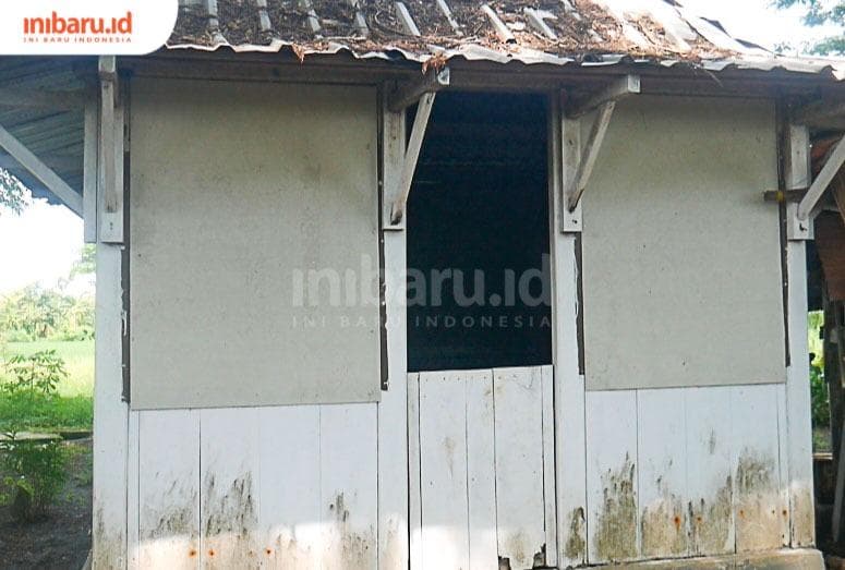 Rumah tempat penyimpanan benda bersejarah di situs Mbah Kopek.&nbsp;(Inibaru.id/ Sekarwati)