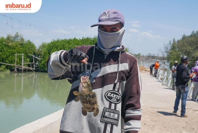 Spot mancing ikan di Sungai Barijah, Desa Timbulsloko, Kecamatan Sayung, Kabupaten Demak. (Inibaru.id/ Sekarwati)&nbsp;