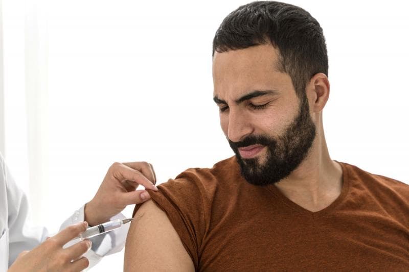 Masih Diteliti di Indonesia, Bakal Ada KB Suntik untuk Laki-laki!