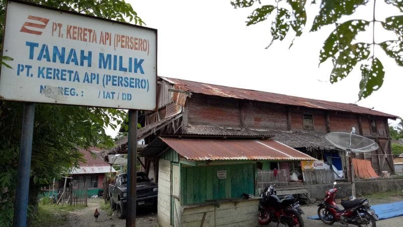 Kerjasama dengan Kejaksaan Tinggi Jateng ini diharapkan dapat mengatasi permasalahan hukum, di antaranya penyerobotan lahan PT KAI. (via Kompasiana)