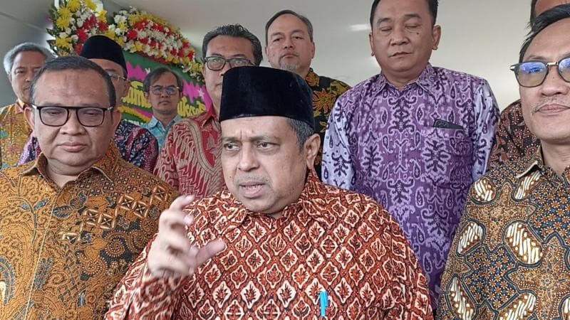 Kepala BPJPH Haikal Hassan Baras mengatakan layanan sertifikasi halal harus lebih baik, cepat, murah, dan profesional. (Jawapos)