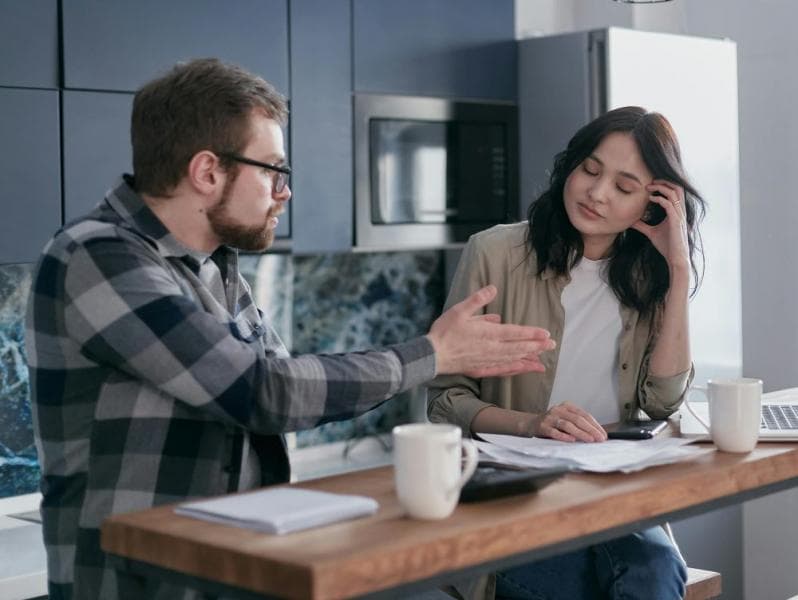 Hubungan yang sehat adalah yang saling membahagiakan. (Pexels/Mikhail Nilov)