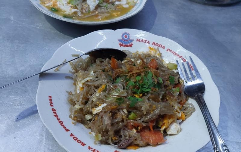 Mencicipi Rasa Legendaris yang Disajikan di Warung Mi Lethek Mbah Jumal