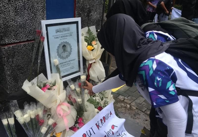 Banyak pihak menuntut kasus penembakan siswa SMKN 4 Semarang diusut seadil-adilnya. (Radarsemarang/Ida Fadilah)