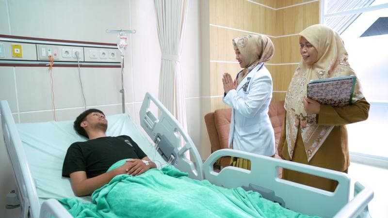 BPJS Kesehatan menjamin nggak ada batasan hari rawat inap bagi peserta. (Rsudlm)