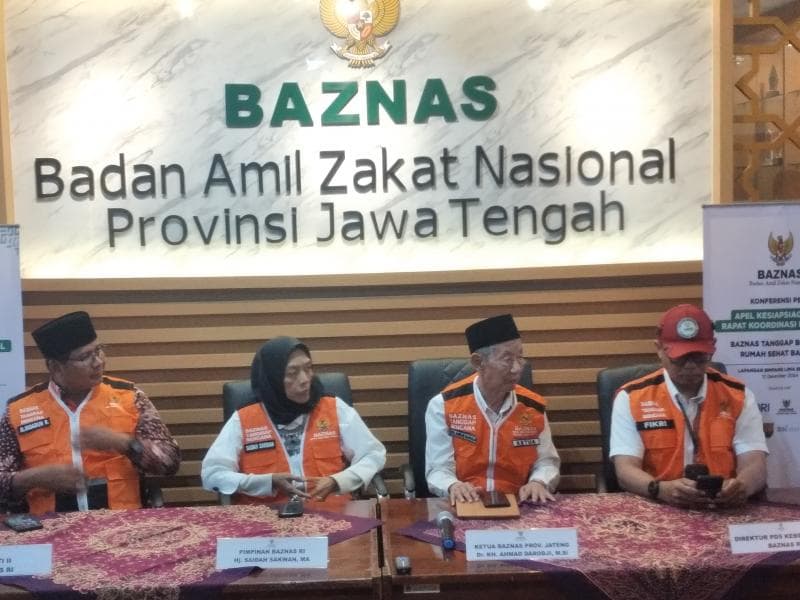 Jajaran Baznas RI dan Baznas Jateng konferensi pers terkait kesiapsiagaan bencana. (Inibaru.id/ Danny Adriadhi Utama)