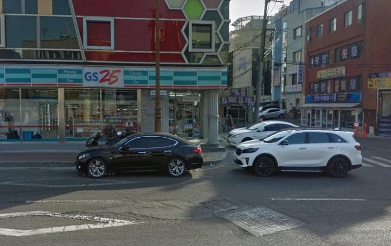 Kebanyakan minimarket di Korea Selatan buka 24 jam. (Google Street View)