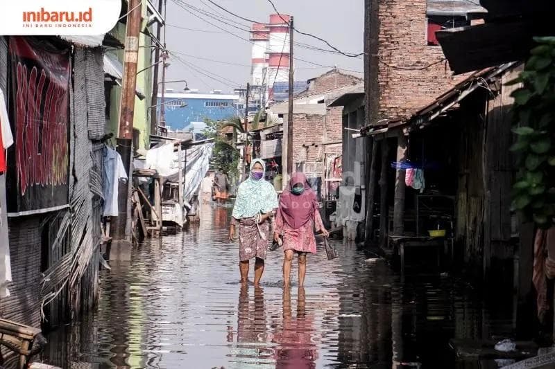 Banjir rob di Kota Semarang jadi masalah yang belum bisa diatasi hingga sekarang. (Inibaru.id/Audrian F)