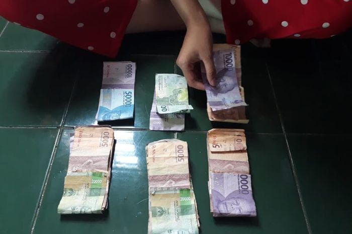 Kenaikan harga barang imbas pajak bsa memberatkan IRT. (Nakita/Ruby)