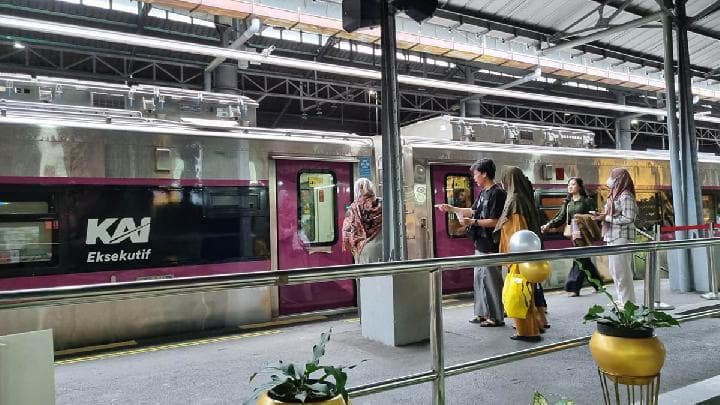 KAI Direct Train kembali beroperasi selama libur Nataru. (Tempo)