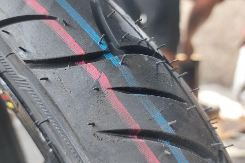 Mengapa Ban Sepeda Motor Baru Ada 'Rambutnya'?