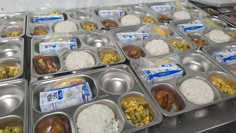 Makanan yang diberikan harus memenuhi standar gizi yang dibutuhkan anak-anak. (Istimewa)