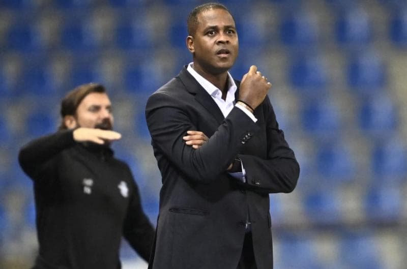 Kluivert kali terakhir menangani klub Turki Adana Demirspor tapi didepak di tengah musim. (Goal)